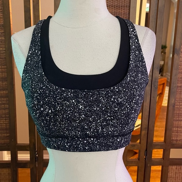 Lululemon Run Stuff Your Bra (Long Line)
Mini Splatter White Black/ Black size 6 - Picture 5 of 9